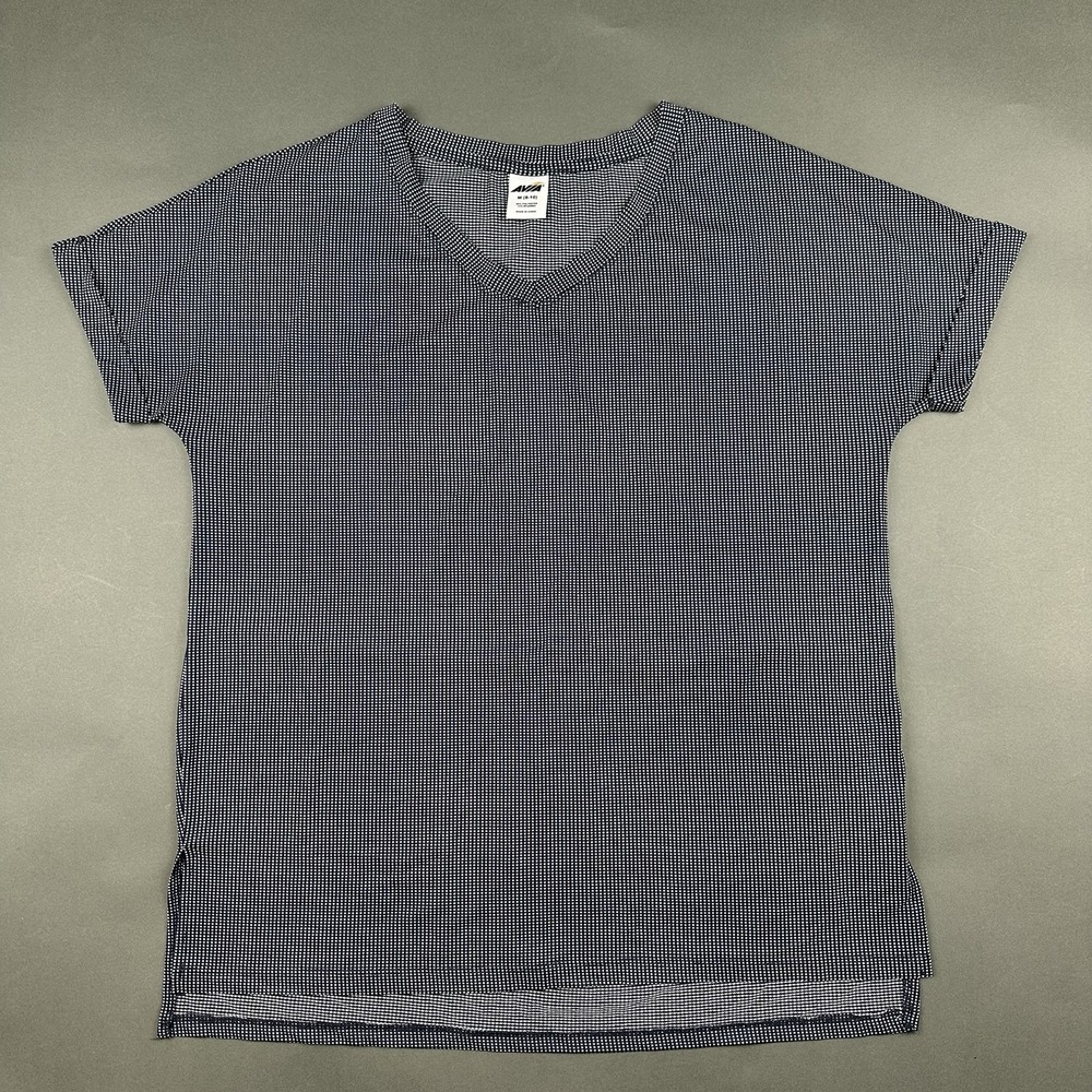 Avia Woman's Blue Dot Knit V-Neck Size Medium Short Sleeve T-Shirt